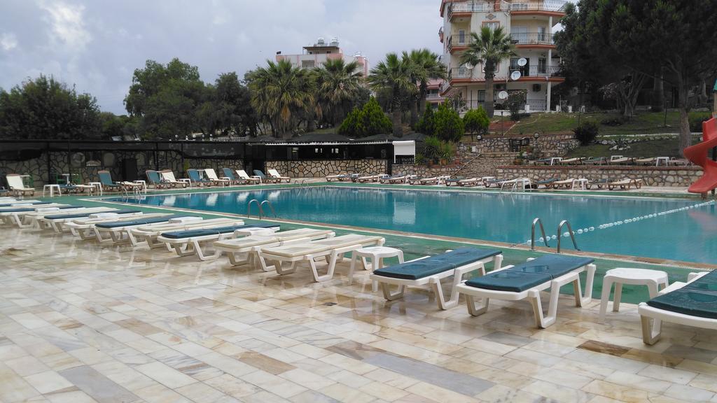 Hotel First Class Didim Kültér fotó